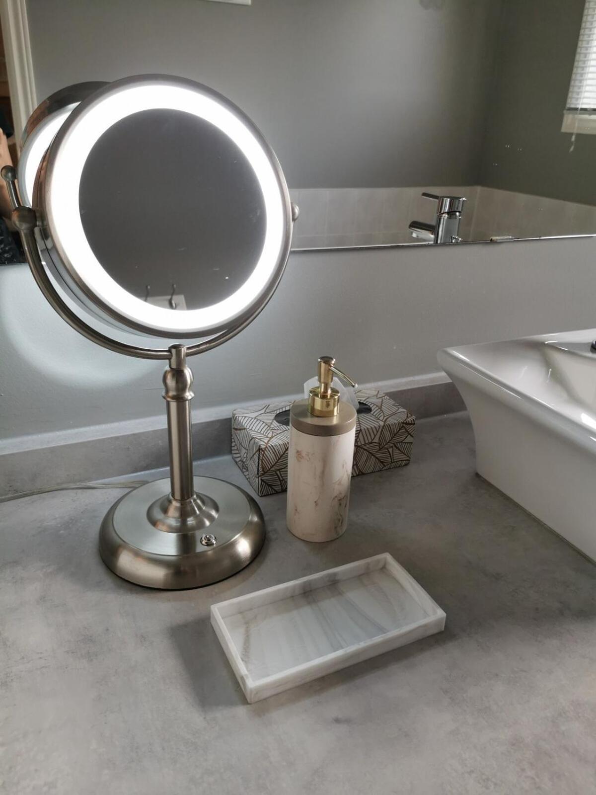 4 Bedroom 3 Washroom Charming Home In Markham With Warm Cozy Vibe Екстер'єр фото